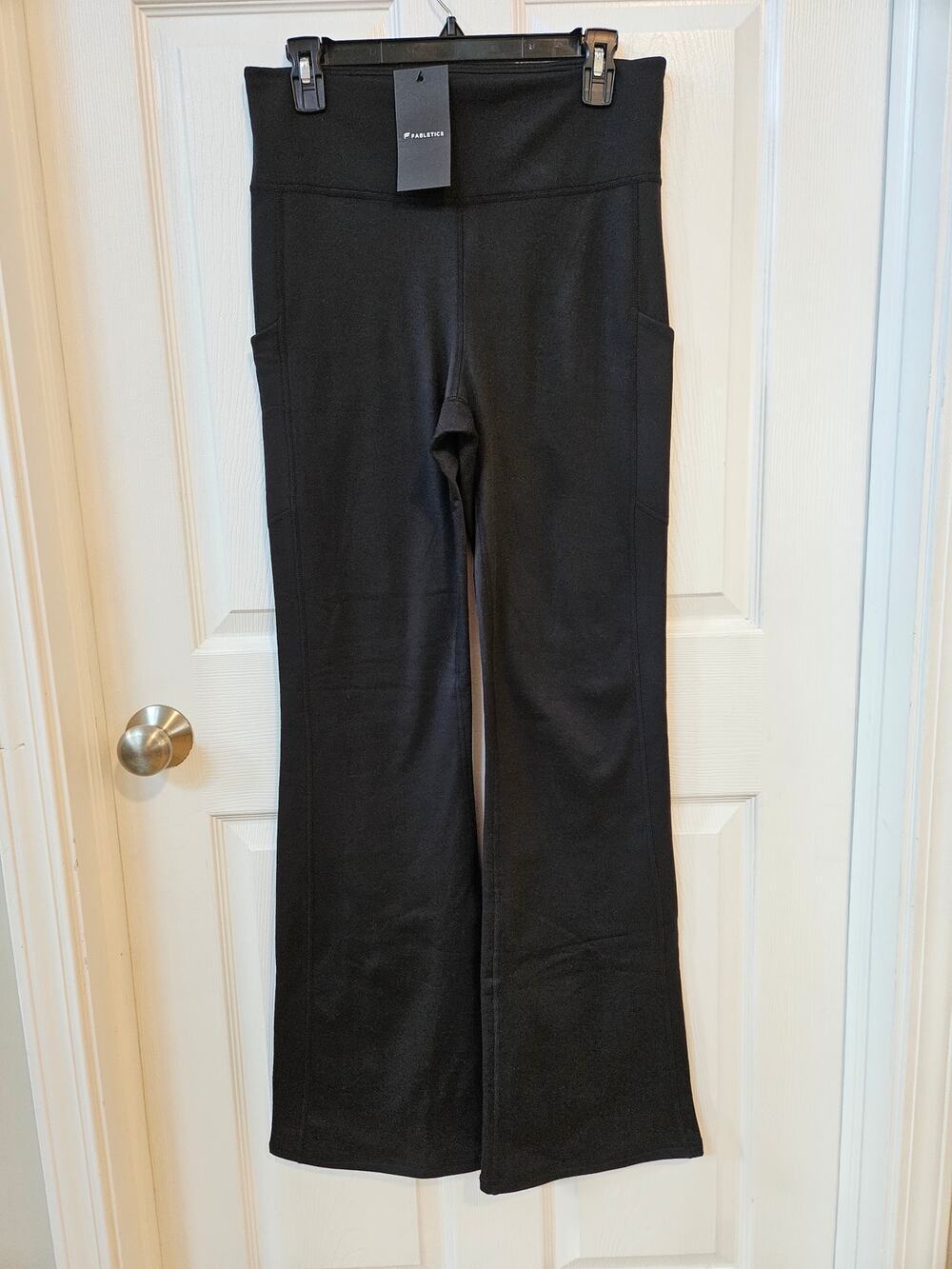 Fabletics NWT Women's L Tall Black Fleece Lined Bootcut Yoga Pants Pockets